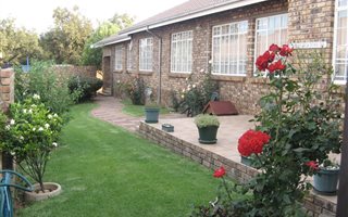 3 Bedroom Townhouse in Gholfsig