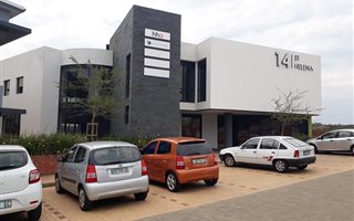 2073 m² Office Space in Beacon Bay