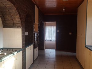 5 Bed House in Petersfield