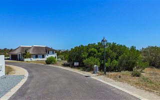 544 m² Land available in Shelley Point