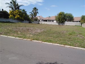 970 m² Land available in D Urbanvale