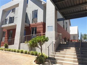 227 m² Commercial space in Faerie Glen
