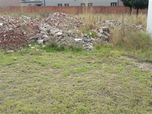 995 m² Land available in Ladybrand