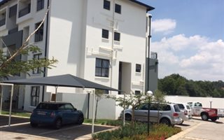 1 Bedroom Apartment in Modderfontein