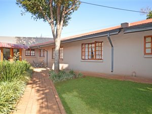 2 Bed Townhouse in Linden
