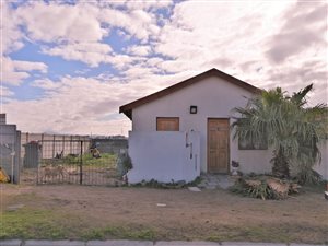 2 Bed House in Camelot