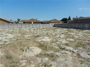 575 m² Land available in Soneike