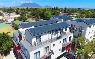 2 Bedroom Apartment in Tableview