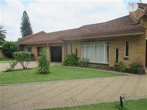 4 Bed House in Riebeeckstad
