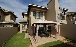 3 Bedroom Townhouse in Shellyvale