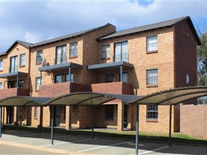 2 Bedroom Apartment in Mondeor
