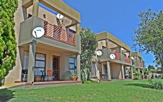 2 Bedroom Apartment in Helderkruin