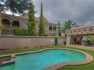 2 Bed Apartment in Dunkeld West
