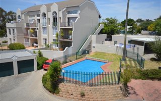1 Bedroom Apartment in Durbanville Central