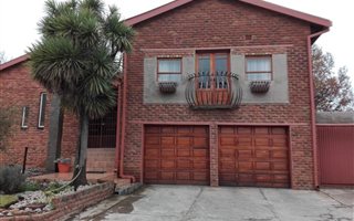 5 Bedroom House in Frankfort