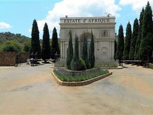 1319 m² Land available in Estate D Afrique
