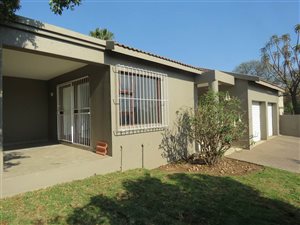 3 Bed House in Halfway House