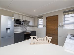 2 Bed House in Cosmo City