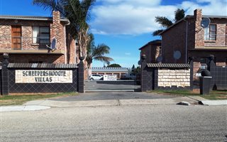 2 Bedroom Flat in Scheepers Heights