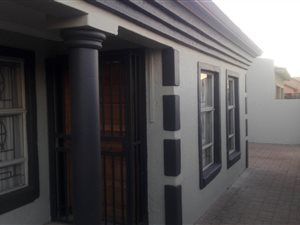 3 Bed House in Vosloorus