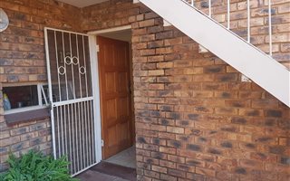 2.5 Bedroom Apartment in Doornpoort and surrounds