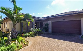 3 Bedroom House in Brettenwood Coastal Estate
