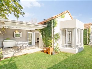 2 Bed House in Cedar Lakes