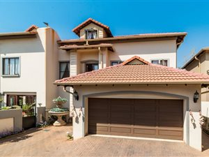 5 Bed House in Mooikloof Gardens
