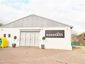 324 m² Commercial space in Franschhoek