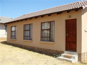 3 Bed House in Bloubosrand
