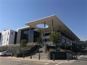 2094 m² Office Space in Waterfall Estate