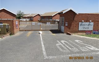 2 Bedroom Townhouse in Noordhoek