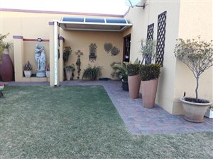 3 Bed Townhouse in Eike Park