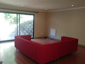 2 Bedroom Townhouse in Claremont Upper