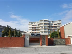 3 Bed Apartment in Humewood