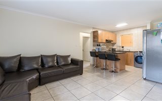 2 Bedroom Apartment in Burgundy Estate