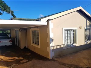 5 Bed House in Newlands West
