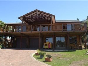 3 Bed House in Sunrise on Sea