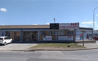 270 m² Commercial space in Deal Party