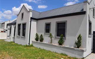 2 Bedroom House in Worcester and surrounds