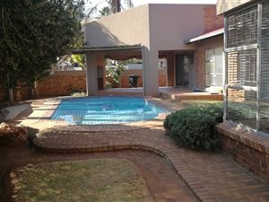 4 Bed House in Sonneveld
