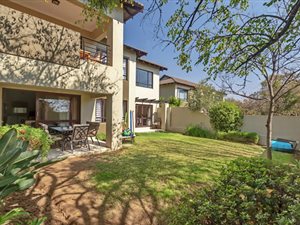2 Bed House in Maroeladal