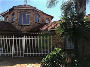 5.4 ha Farm in Hartbeespoort Dam