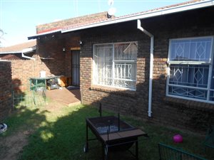 3 Bed Townhouse in Monument Park