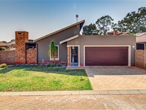 3 Bed Cluster in Pomona