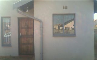 2 Bedroom House in Dobsonville