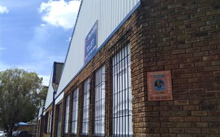 291 m² Industrial space in Dal Josafat