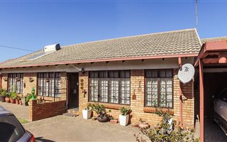3 Bedroom House in Del Judor