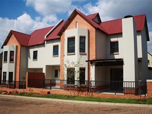 3 Bedroom Apartment in Heritage Hill