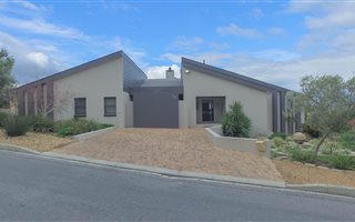 4 Bedroom House in Heldervue